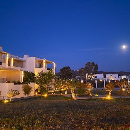 Sea Lilies Suites Plaka  Exterior photo